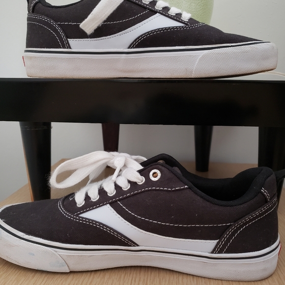 EUC Levi's Naya CT CVS UL XX Sporty Skate kicks (8.5) - Picture 7 of 7